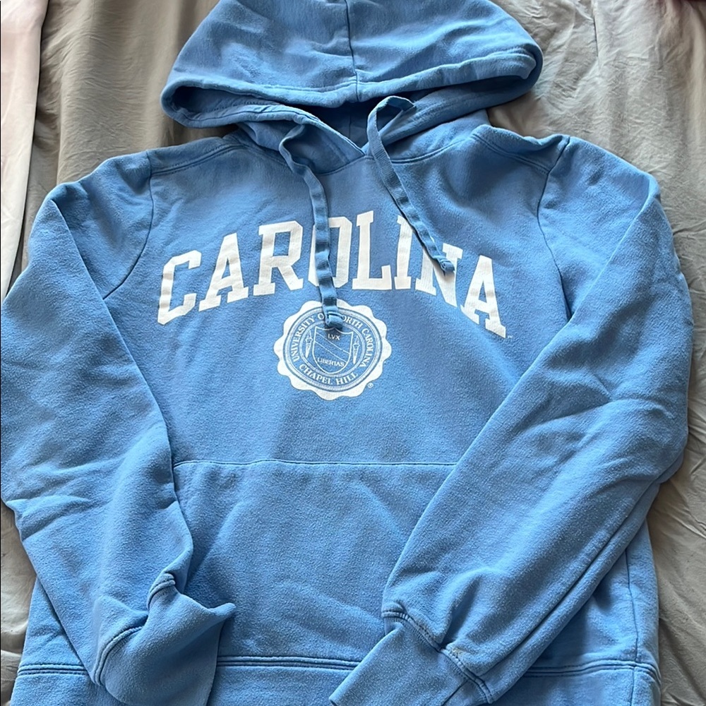 Blue University of North Carolina sweatshirt Size small